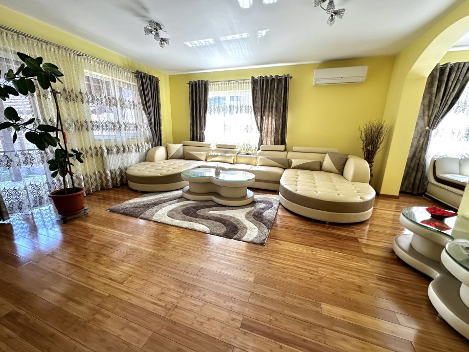 Casa D+P+M cu garaj teren 400 mp finisata utilata mobilata asfal CETATE Giro – fotografia 2 din 18