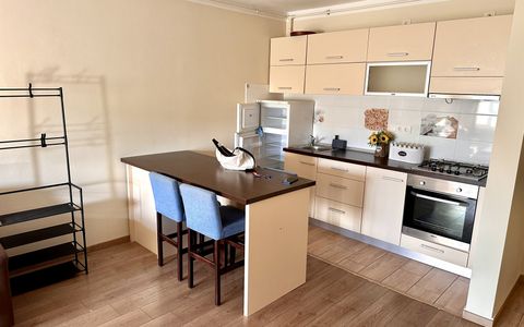 APARTAMENT 3 CAMERE I BLOC NOU I CETATE I MOBILATA I PARCARE I