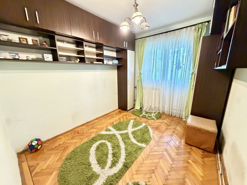 Apartament 3 camere, 77.20 mp, cartier Lapus, zona Intim – fotografia 3 din 10