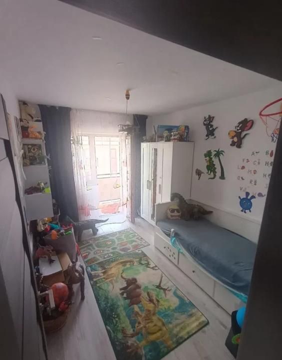 Apartament 3 camere zona Sub Cetate – fotografia 5 din 8