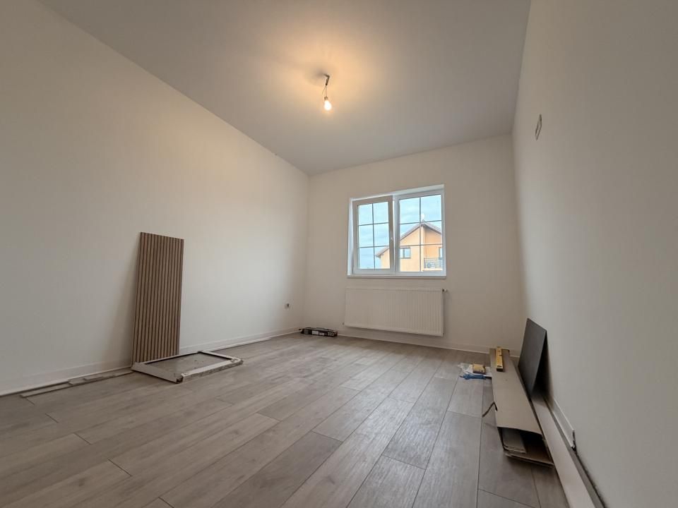 Duplex cu 3 camere, 80 mp utili, 16 mp terasa, 463 mp teren - Sag – fotografia 1 din 12