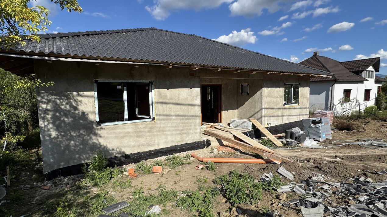 🏡 Casă de vânzare | 4 camere | 2 băi | 500 mp teren | 5 km BISTRITA – fotografia 8 din 9