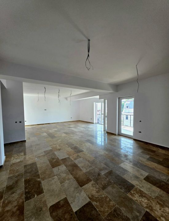 Proprietate Exclusivistă în Faleza Nord – fotografia 3 din 22