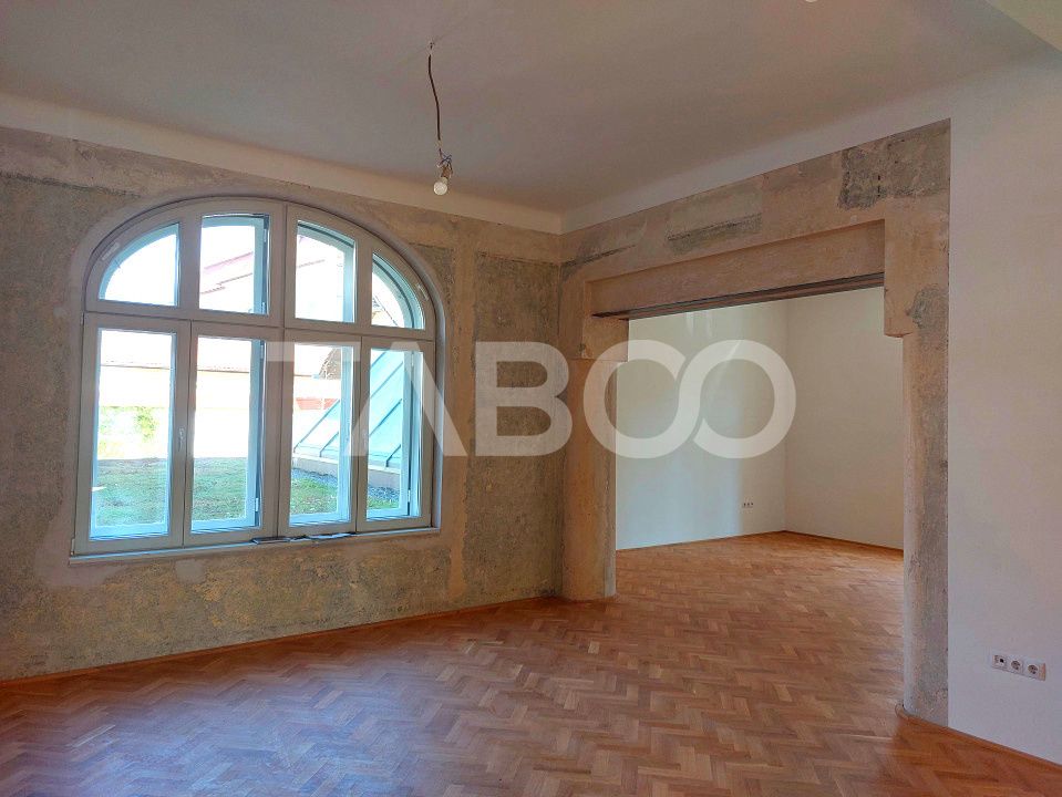 Casa istorica restaurata modernizata in totalitate zona Centrala Sibiu – fotografia 1 din 60