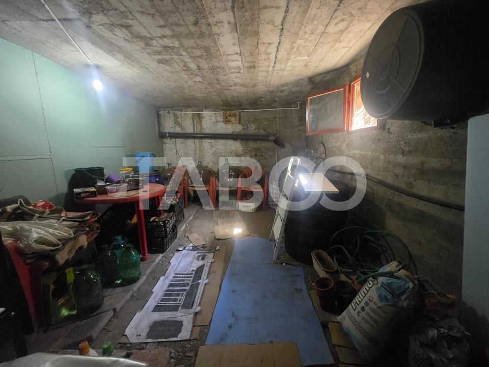 Apartament 2 camere de vanzare la casa 77mp curte pivnita Sub Arini – fotografia 8 din 20