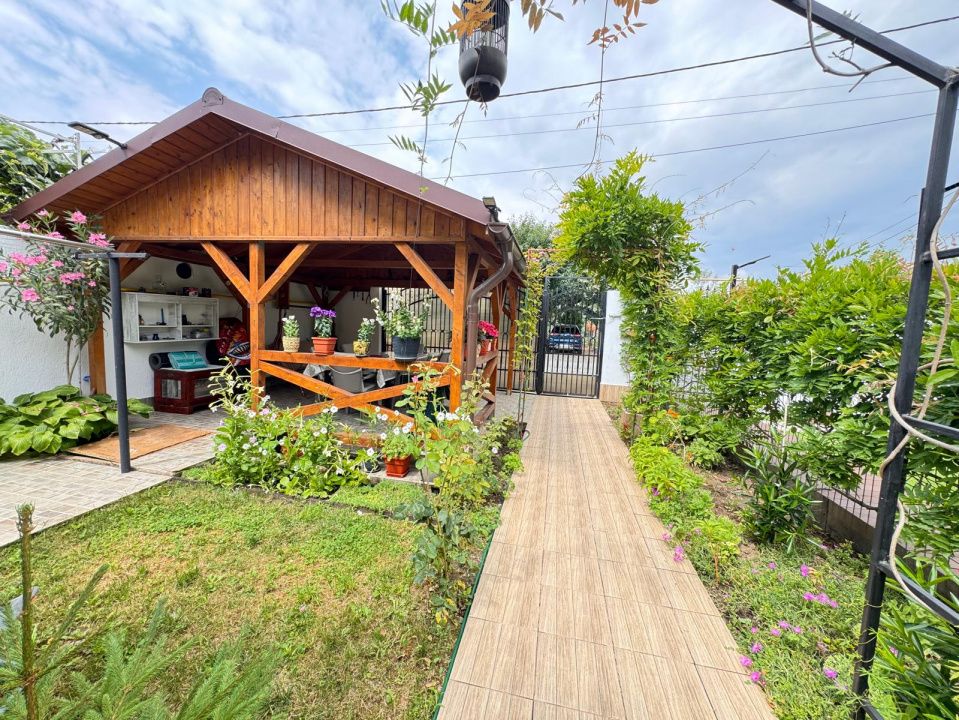 Casă P+1+M de vânzare, 5 camere, foișor, bucătărie de vară, zona Mamaia Sat – fotografia 16 din 18