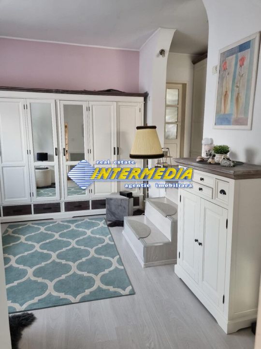 Casa P+E de vanzare recent renovata in Centru cu 680 mp teren – fotografia 14 din 35