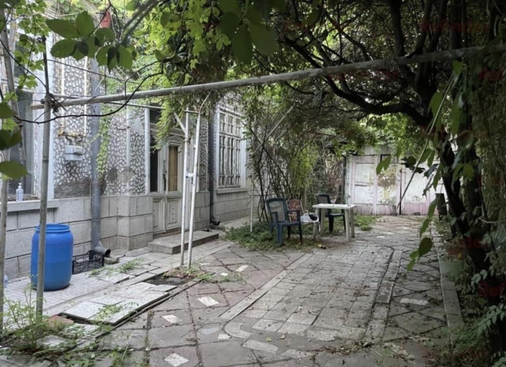 Teren 342 mp + Casa demolabila/renovabila | Piata Alba Iulia - Matei Basarab | – fotografia 1 din 7