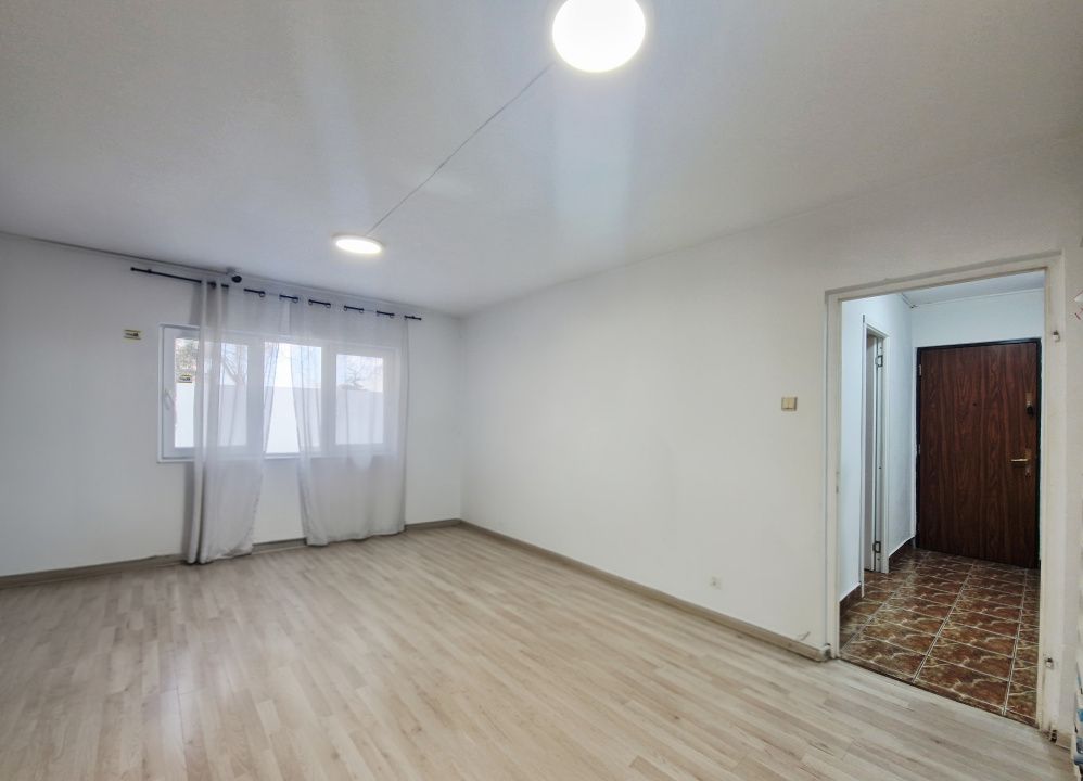 Apartament luminos decomandat in zona Spitalului de Recuperare – fotografia 1 din 16