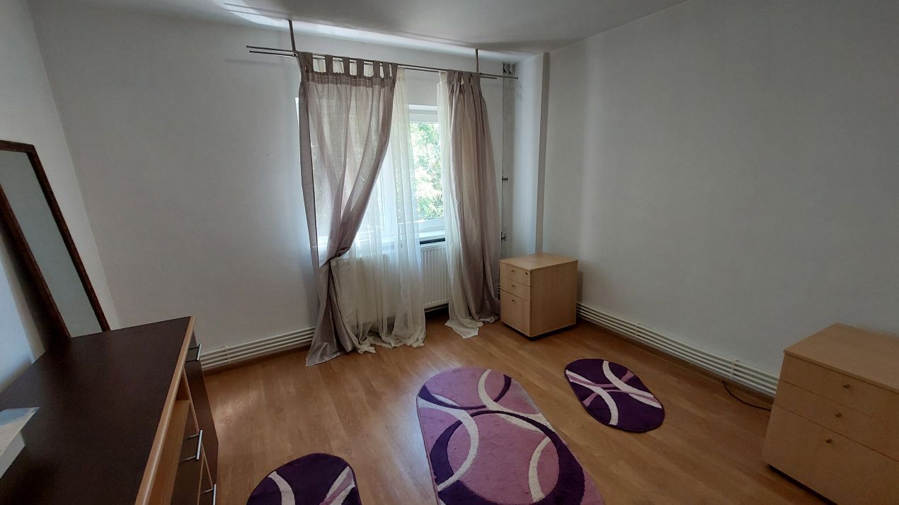 Apartament 3 camere decomandat, 71 mp, etajul 3, Rovine zona Parculet – fotografia 2 din 7