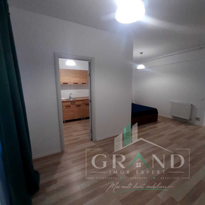 Garsoniera cocheta  37mp util |balcon 8mp | zona Sesul de Sus – fotografia 4 din 6