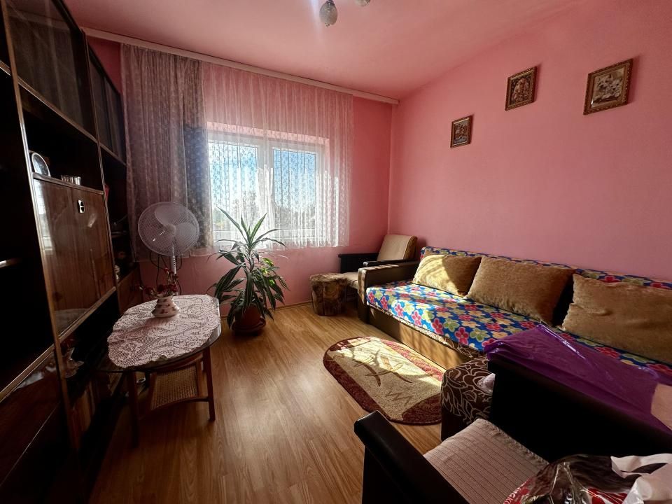 Aparatament 3 camere semidecomandat -zona Dambovita – fotografia 3 din 11