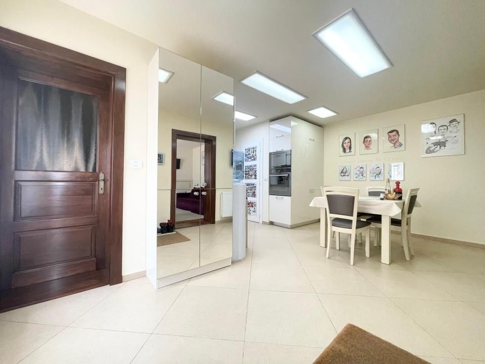 Casa individuala mobilata si utilata - zona Girocului – fotografia 1 din 19