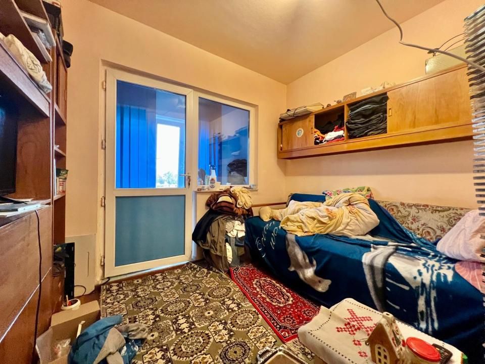 Apartament 4 camere, decomandat, 76mp utili, etaj 1 - Zona Soarelui – fotografia 4 din 12