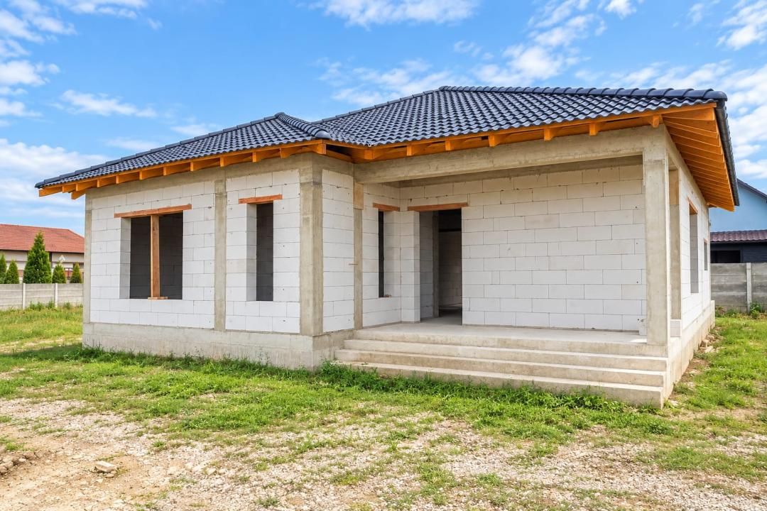 Casa individuala cu 4 camere,nefinisata, 356 mp teren, Orizont – fotografia 2 din 5