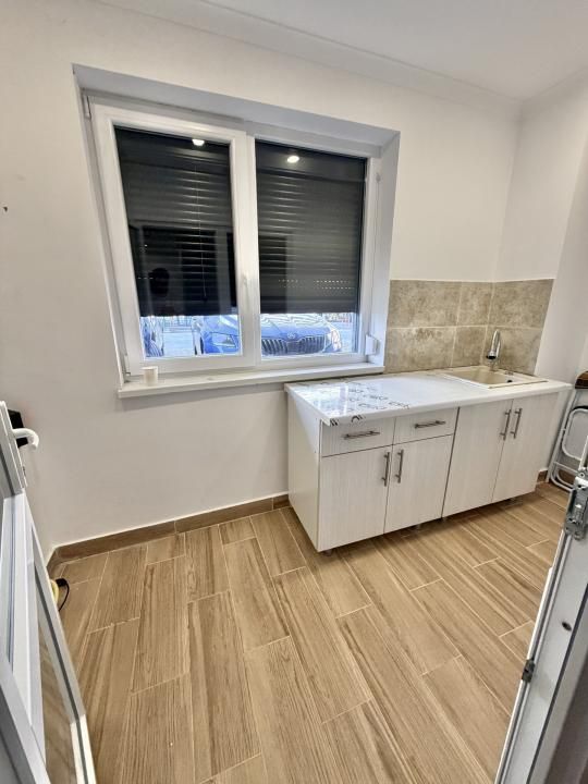 Garsoniera mobilata Militari Residence - Avangarde City demisol inalt – fotografia 11 din 12