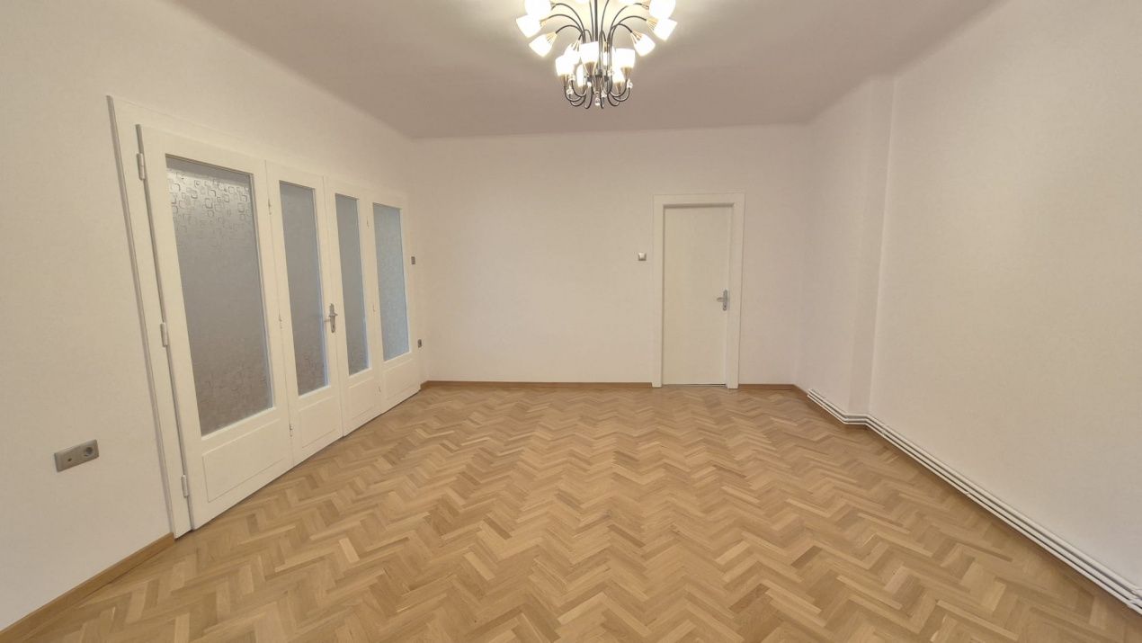 Apartament cu 2 camere partial mobilat in zona centrala – fotografia 11 din 15