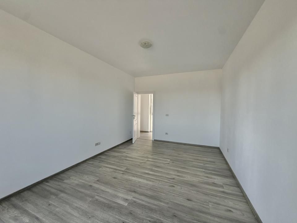 Apartament 2 camere, decomandat, parter, terasa 20mp in Giroc – fotografia 2 din 10