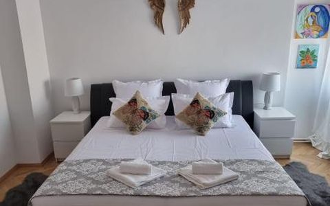 3 Camere de inchiriat | Unirii | Metrou | Centrala | Parcare | Mobilat