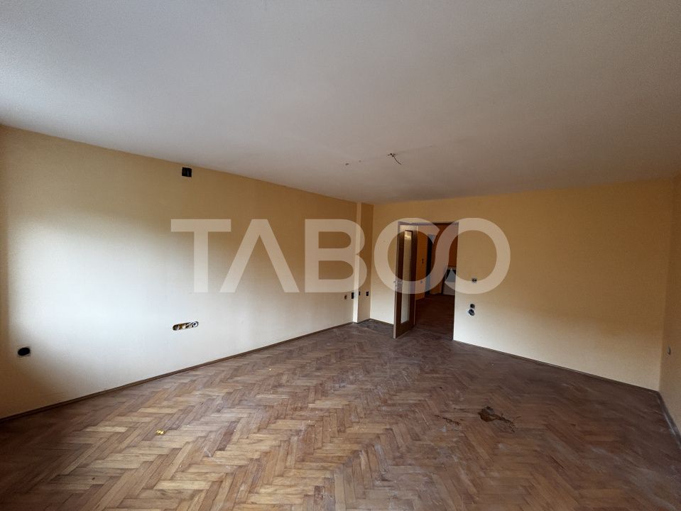 Apartament de vanzare cu 4 camere 110 mp Orasul de Jos Sibiu – fotografia 6 din 12