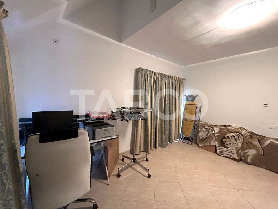 Casa de vanzare cu 5 camere garaj incalzit 2 bai in zona Tilisca Sibiu – fotografia 29 din 36