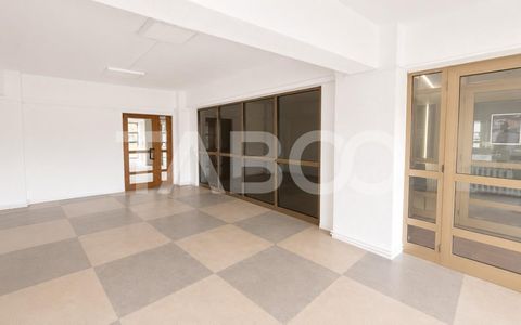Spatiu comercial de 92mp si vitrina 4m de inchiriat in Turnisor