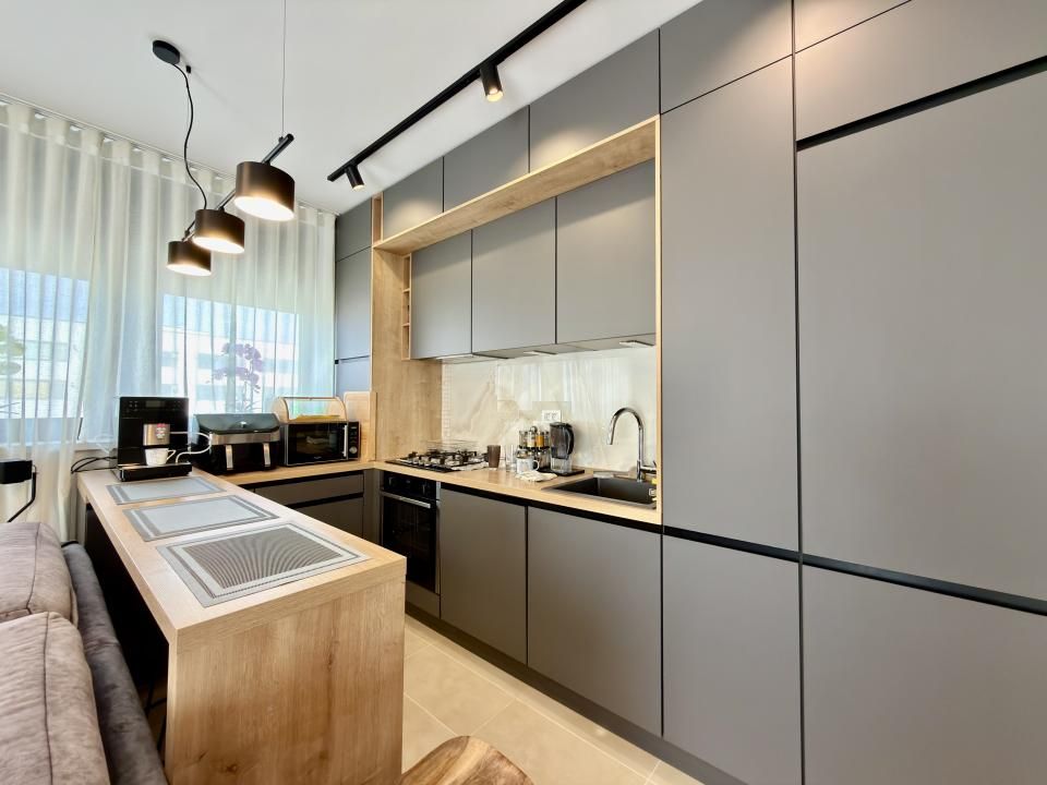 Apartament cu 3 camere, 71mp, etaj 15 - XCity Towers Torontal – fotografia 3 din 13