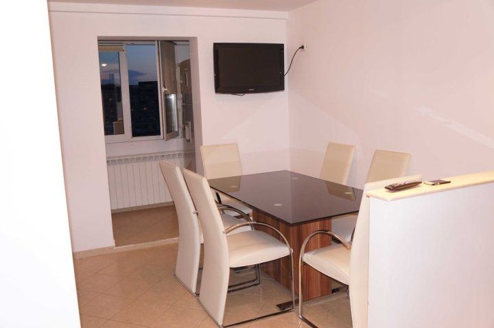 2 Camere de inchiriat | Crangasi | Metrou | Centrala Propie – fotografia 1 din 8