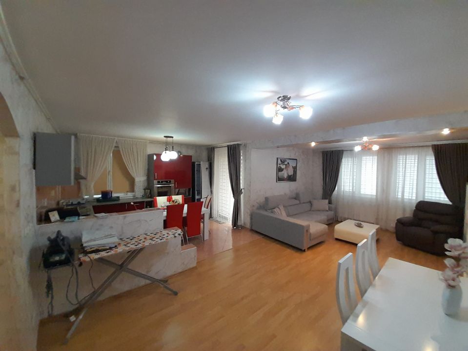 Apartament 3 camere DECOMANDAT, zona SENS – fotografia 3 din 15