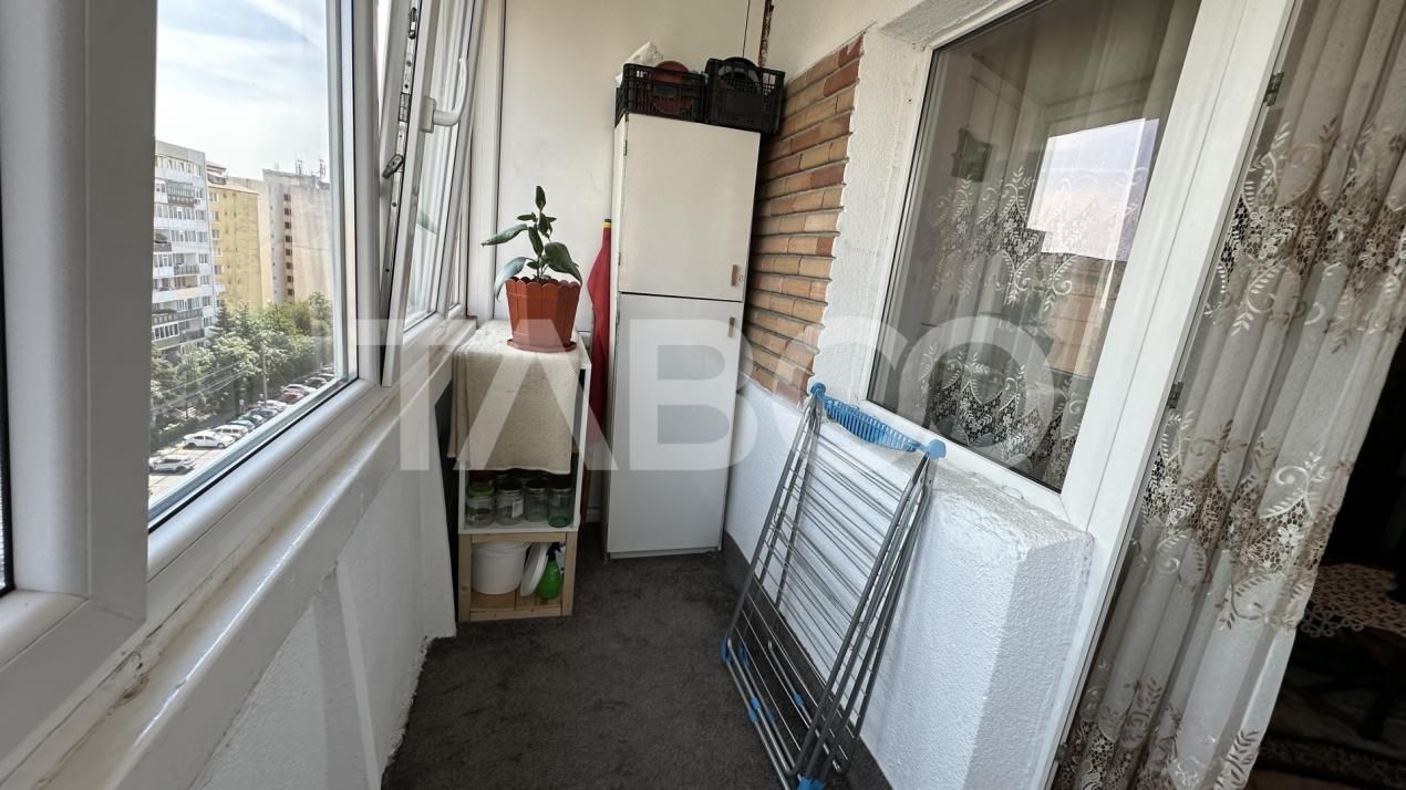 Apartament  4 camere 2 ba in bloc cu lift pivnita Mihai Viteazul Sibiu – fotografia 4 din 16