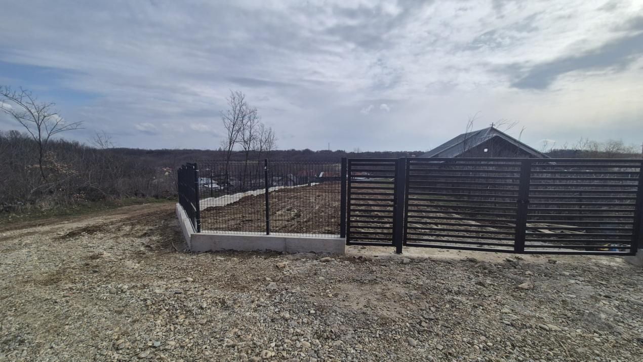Teren 1.500 mp lângă pădure, Albota – liniște, natură și potențial de parcelare – fotografia 1 din 5
