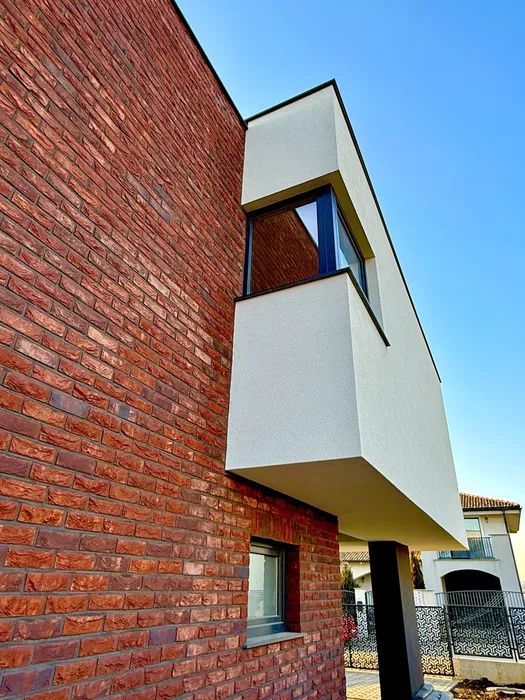 Casă deosebită cu arhitectură modernă, Dezmir – fotografia 4 din 8