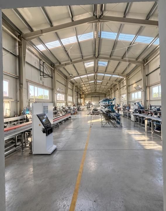 Proprietate industrială 1.350 mp, teren 4.300 mp, E60 Florești - Urbano – fotografia 6 din 21