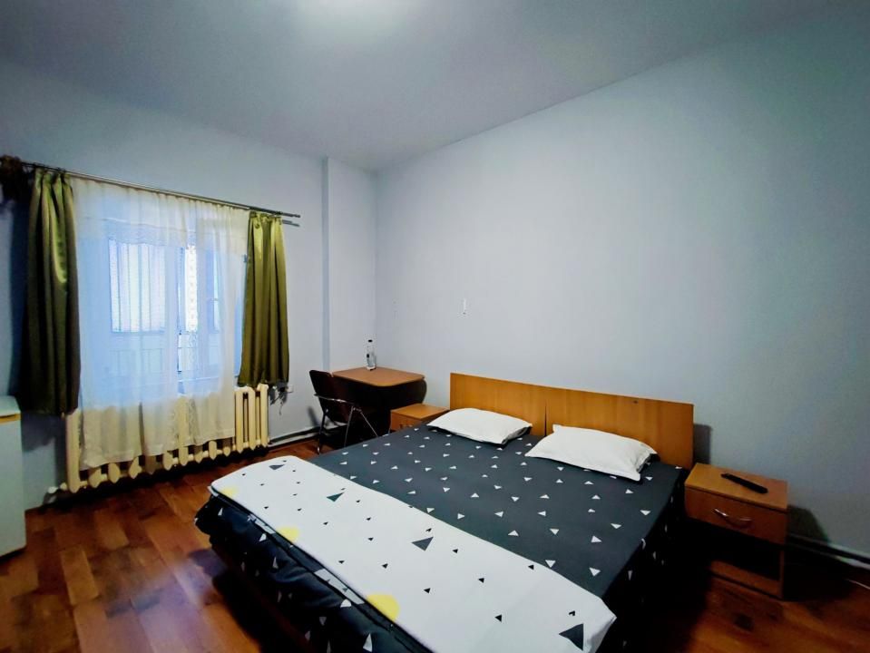 Garsoniere de inchiriat in zona Centru, str. Stefan cel Mare, utilitati incluse – fotografia 2 din 9