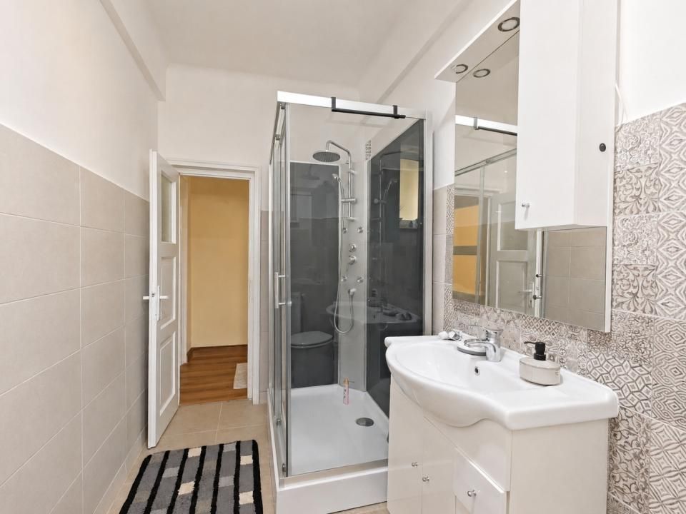 Închiriere apartament 2 camere, mobilat și utilat, Central Brasov – fotografia 11 din 13