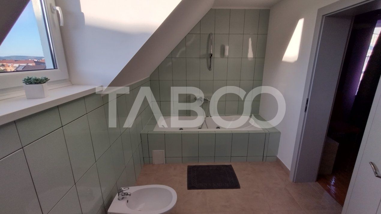 Casa de inchiriat cu 4 nivele pentru regim hotelier Strand Sibiu – fotografia 23 din 46