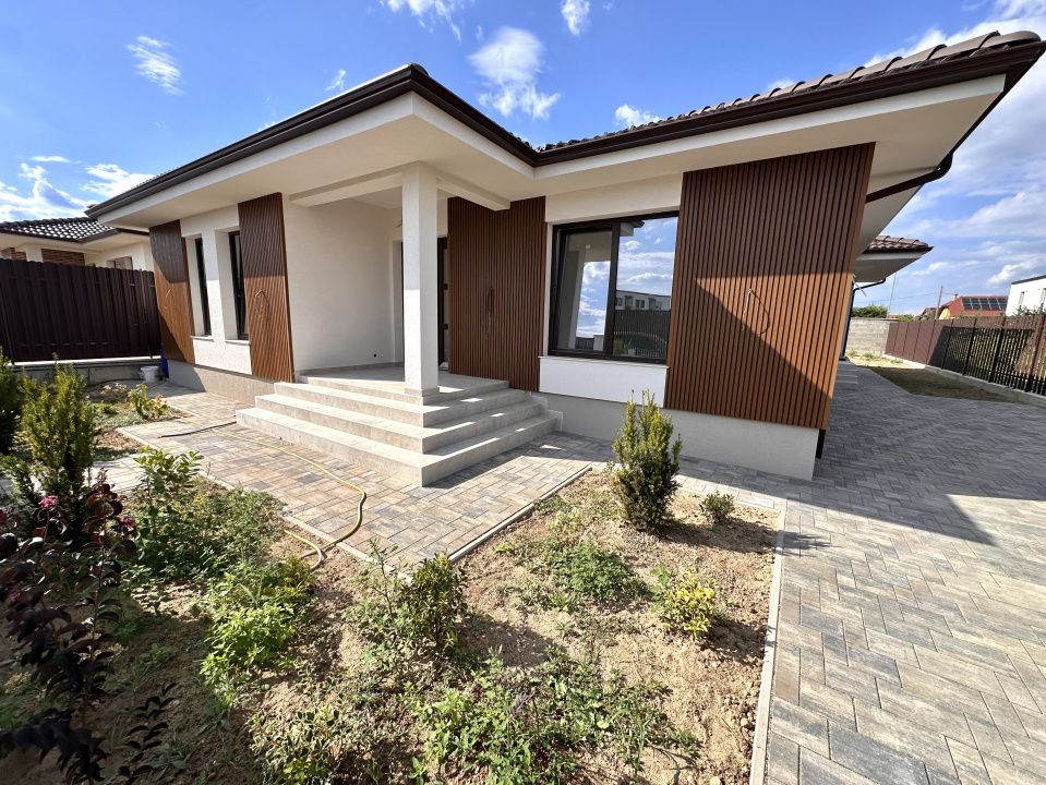 CASA NOUA CETATE I 4 CAMERE I FINISATA COMPLET I 509 MP TEREN I – fotografia 2 din 22
