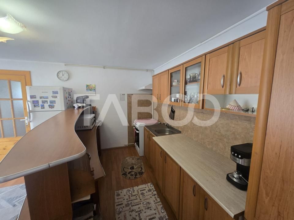 Apartament 2 camere de vanzare la casa 77mp curte pivnita Sub Arini – fotografia 14 din 20