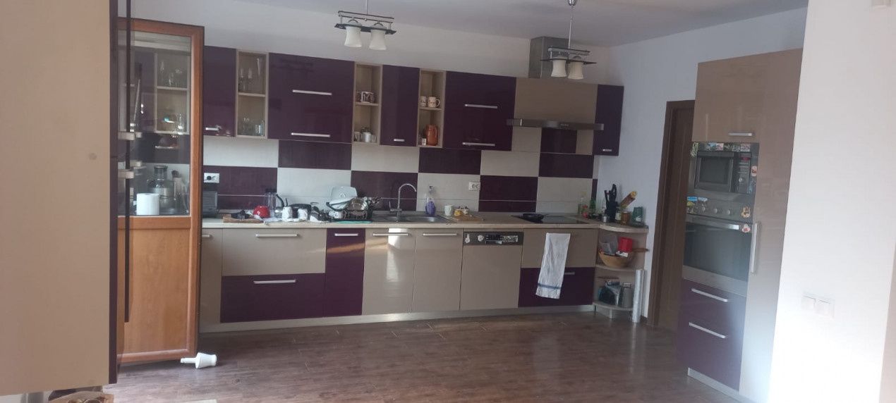 Casă pe un nivel , Apahida, 237 mp utili, 2000mp teren – fotografia 4 din 7