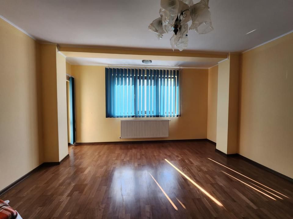 Apartament 2 camere, 75mp ,etajul 1, loc de parcare inclus in pret, NICOLINA-CUG – fotografia 5 din 8