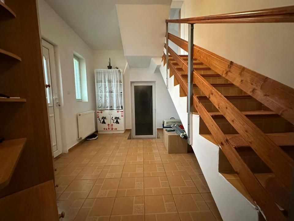Casa individuala | Parter + Etaj + Pod | Asfalt | Comision 0 | – fotografia 17 din 31
