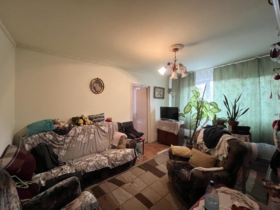 Apartament cu 3 camere, 47 mp utili, etaj 2 - zona Girocului – fotografia 1 din 10