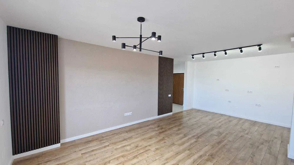 Apartament 2 Camere, FINISAT PREMIUM, 53 mp, lift, panoramic, zona Eroilor! – fotografia 2 din 7