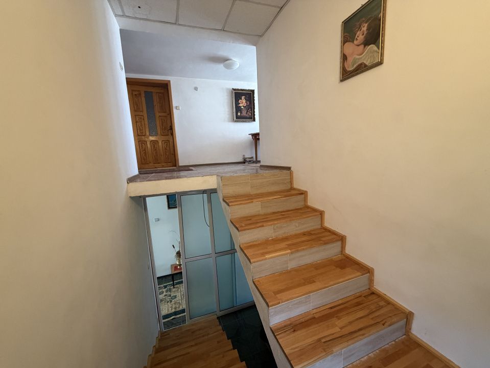 Casa S+P+1,  192mp utili, 372mp, cartier Bariera Valcii – fotografia 11 din 17