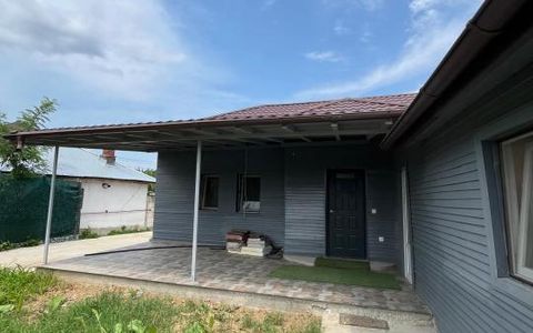 Locuință modernă cu două intrări separate, izolație premium, zonă verde Cuparu