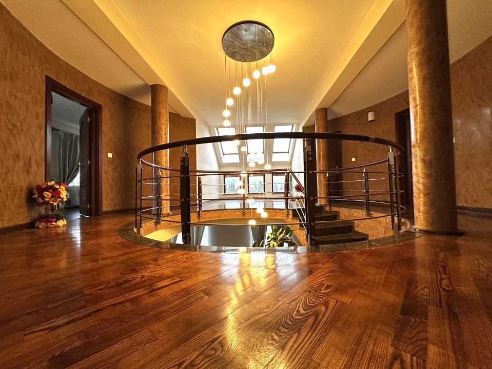 Vila de Vanzare in Alba Iulia CETATE Kaufland 6 camere D+P+E cu 2550 mp. Teren – fotografia 1 din 27