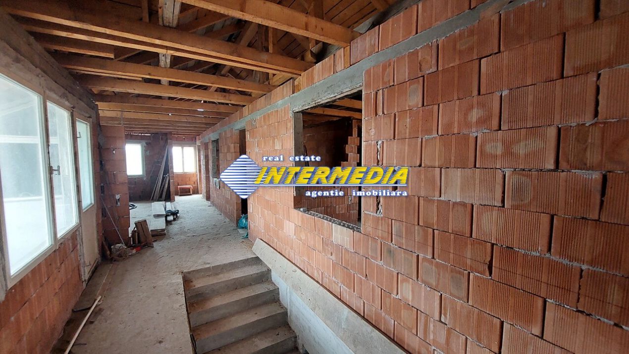 Casa semifinisata P+E+M Vanzare cu 600 mp teren in CENTRU Alba Iulia – fotografia 9 din 10
