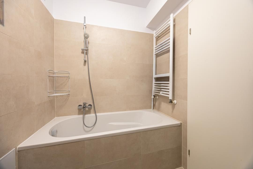 Vânzare apartament cu 3 camere, decomandat, Casa Nobel – Zona Tractorul – fotografia 11 din 22