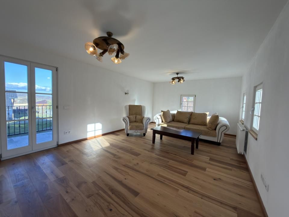 Casă individuală de vânzare Tocile, Sibiu – 155 mp, teren 1000 mp, garaj – fotografia 12 din 15