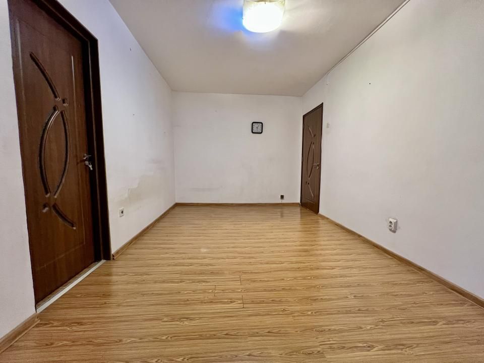 Apartament cu 2 camere, 34 mp utili, etaj 4 - Zona Piata Doina – fotografia 2 din 9